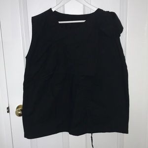 Sleeveless cotton blouse